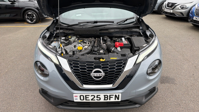 Nissan Juke 1.0 DiG-T N-Connecta 5dr Petrol Hatchback